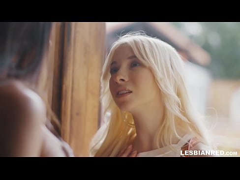 ❤️ Tyttö tulee kotiin muutamaa kuukautta myöhemmin ja päätyy syömään äitipuolensa pillua ❌ Kaunis porno at us ☑